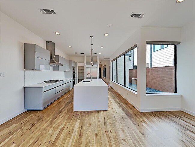 Foto del edificio - 5433 Melrose Ave