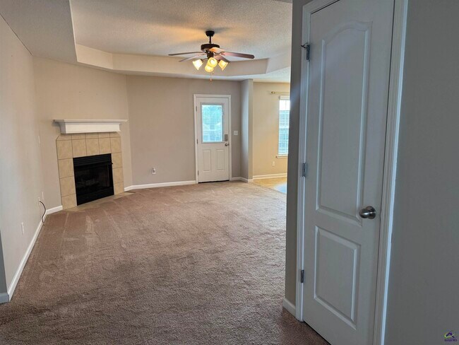 Foto del edificio - 105 Windmill Court