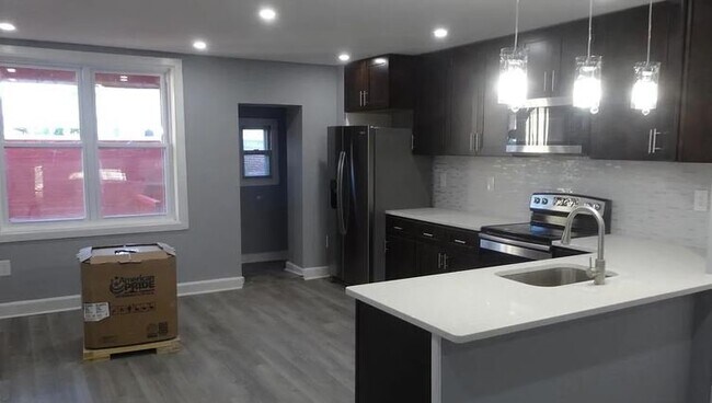 Foto del edificio - 5839 Ludlow St