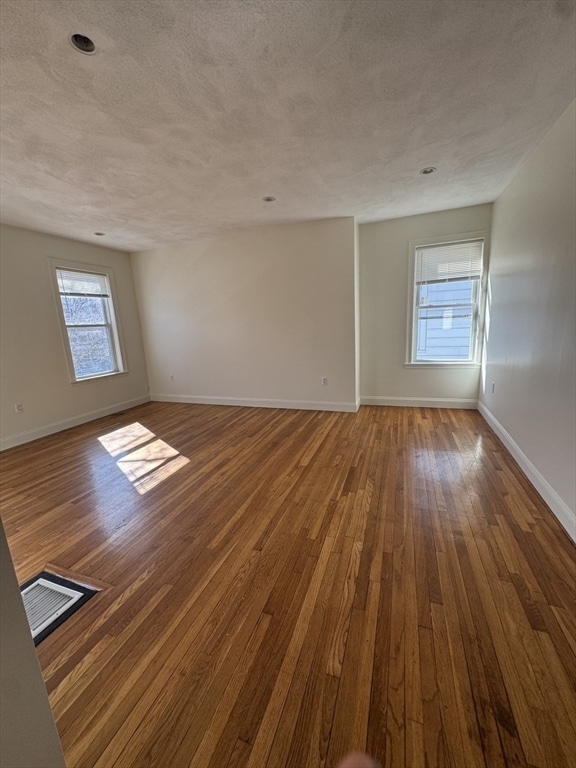 Building Photo - 382 Salem St