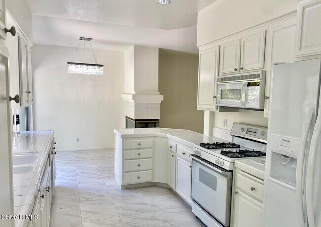 Building Photo - 226 Concerto Dr