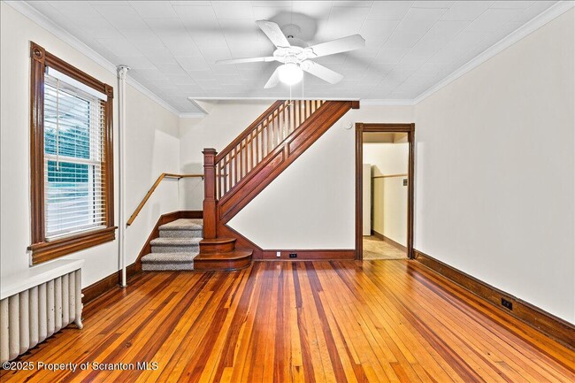 Foto del edificio - 1446 Thackery St