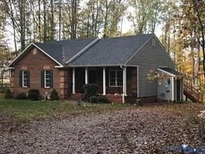 Building Photo - 2643 Red Lane Rd