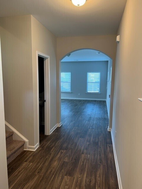 Primary Photo - 128 Jersey Ln