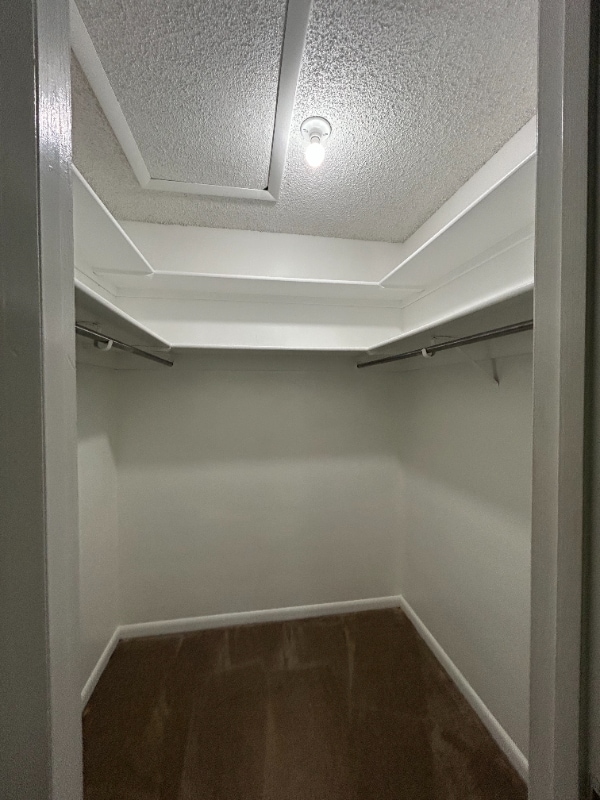 Building Photo - 7089 Balboa Dr