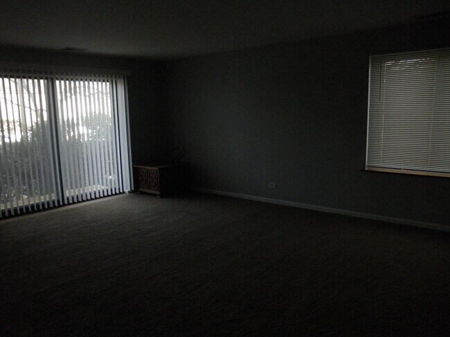 Living room - 420 Walnut Creek Rd