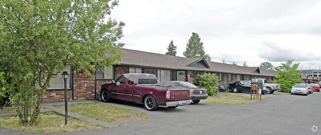 Foto del edificio - Cottage Lane - 4711 115th St Ct SW Lakewoo...
