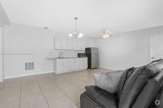 Building Photo - 700 SW 67th Ave