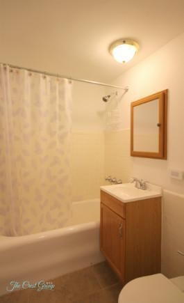 Building Photo - 320 E 42nd St