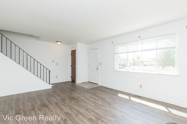 Building Photo - 3097 Silver Rock Ave