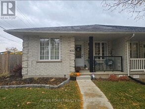 Building Photo - 433 Highview Dr