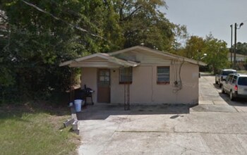 Building Photo - 4010 Beallwood Ave