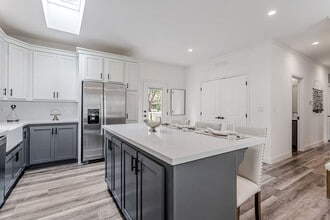 Building Photo - Capitola Gardens