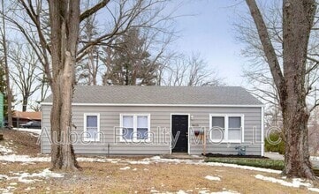 Building Photo - 4615 Freeman Ave