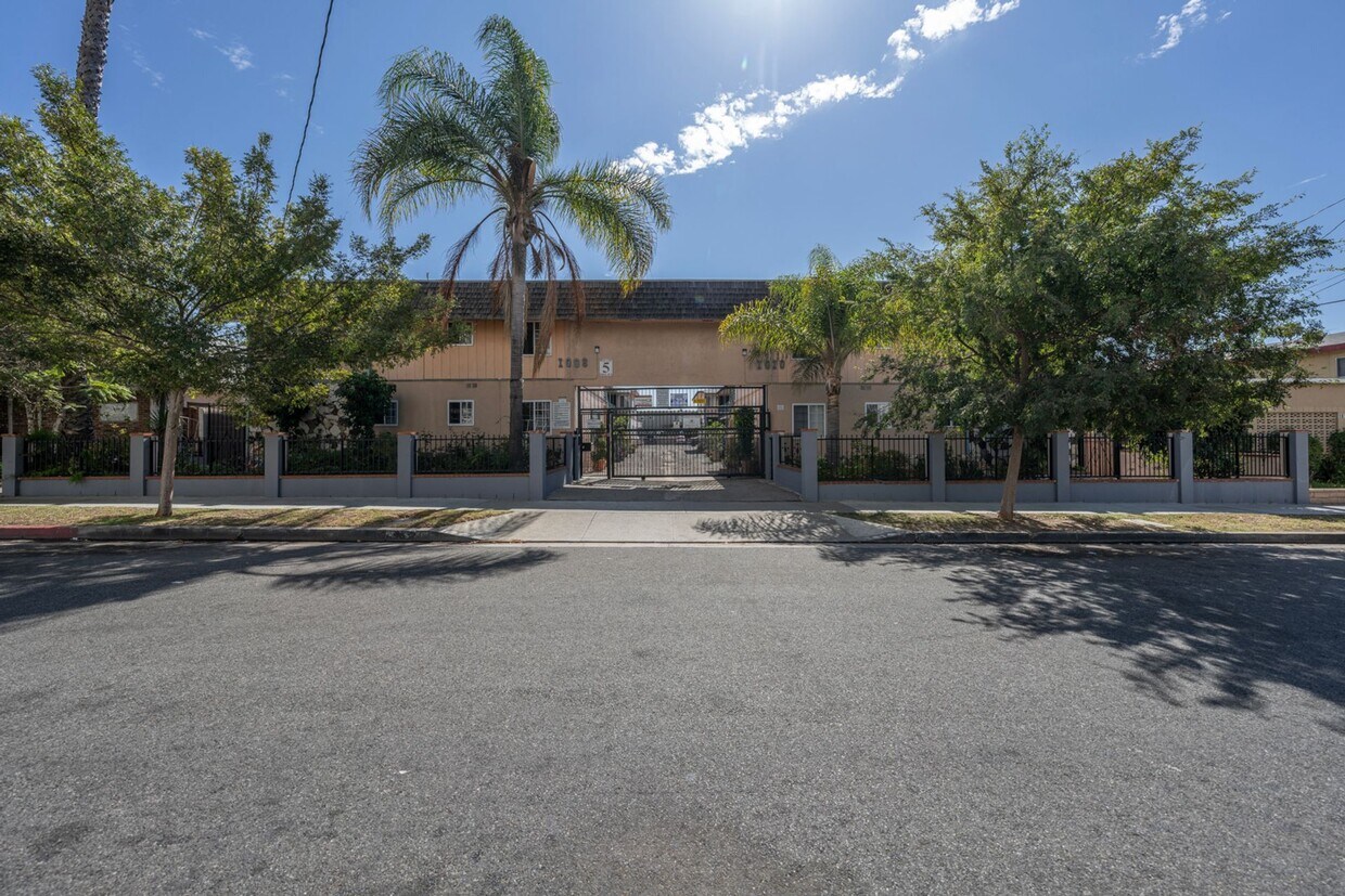 Foto del edificio - Le Jardinet Apartments