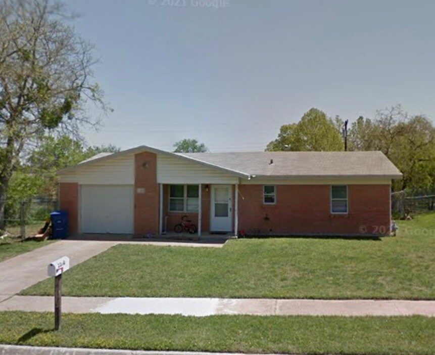 2202 Mountain Ave, Copperas Cove, TX 76522 House Rental in Copperas