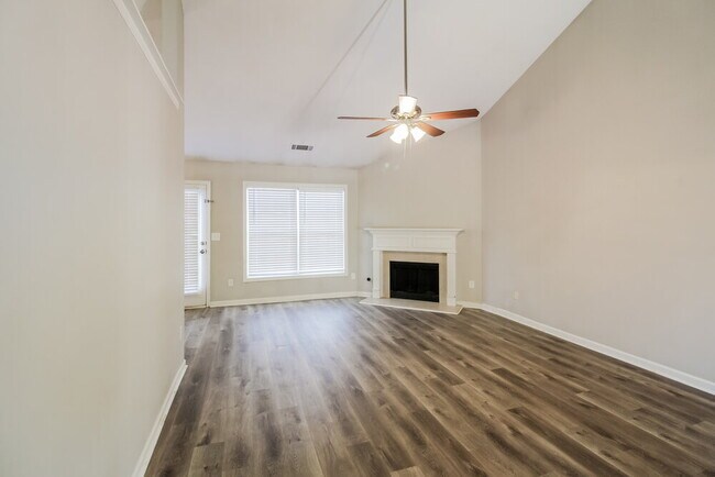 Foto del edificio - 4140 Preserve Ln