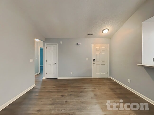 Building Photo - 8118 Bella Vista Ct