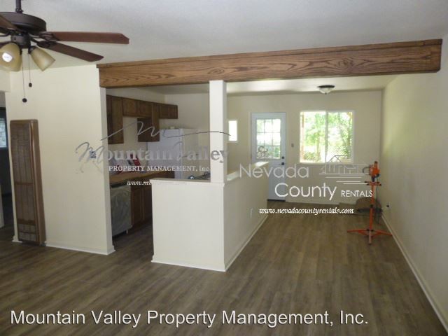 Building Photo - 10894 Bettcher Ct