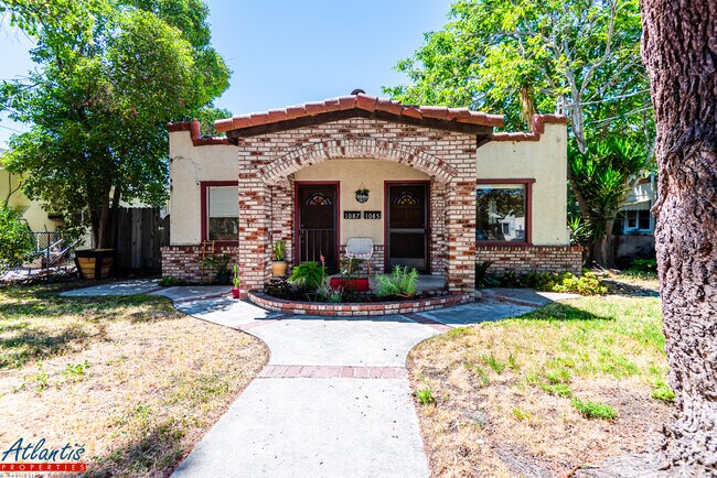 Building Photo - 1085 Morris Ct
