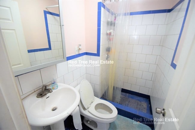 Foto del edificio - 76 Easton St