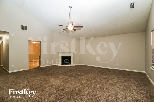 Building Photo - 7046 Setters Way