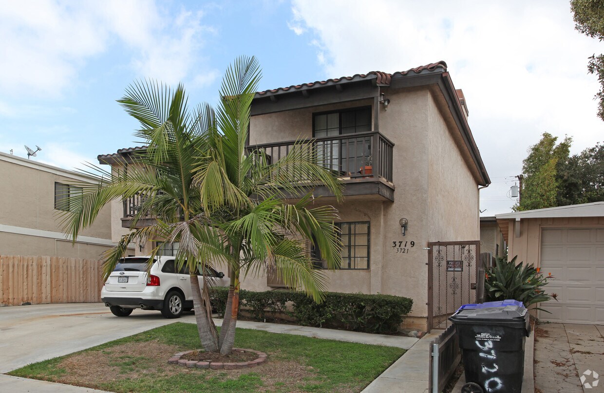 Foto del edificio - 3719-3721 Pershing Ave