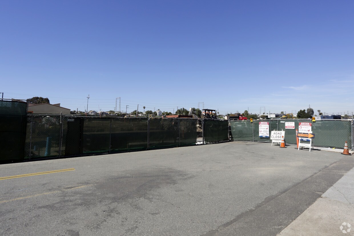 Paradise Creek Apartments in National City, CA