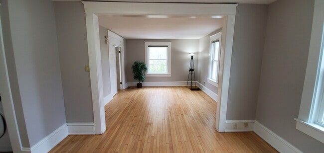 Building Photo - 510 S Academy St #2