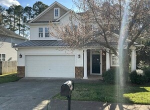 Building Photo - 313 Rondelay Dr