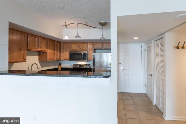 Foto del edificio - 1001 N Randolph St