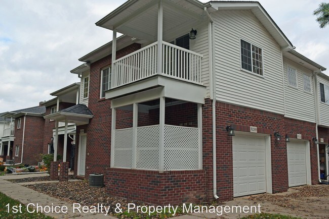 Building Photo - 2 br, 2 bath House - 5235 Twin Oaks