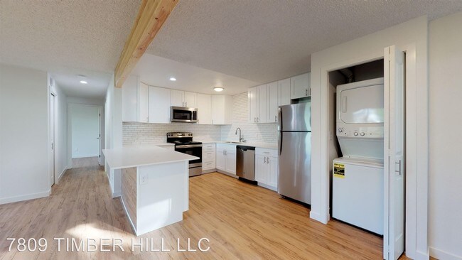 Foto del edificio - 7809 Timber Hill Dr