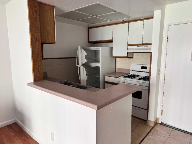 Photo - 444 S Occidental Blvd Apartment