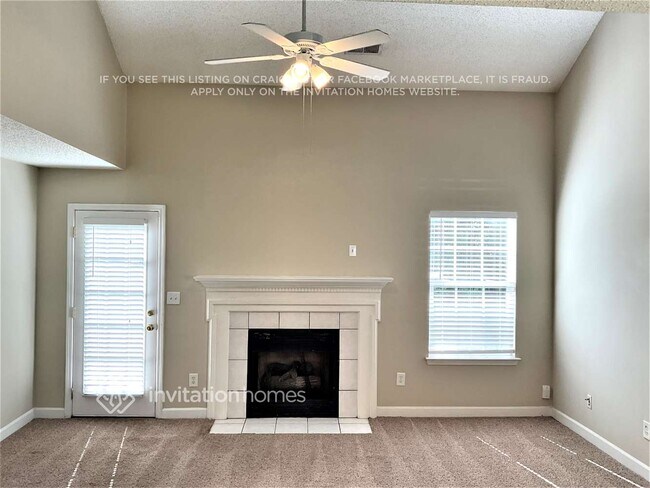 Foto del edificio - 6239 Day Lilly Ln