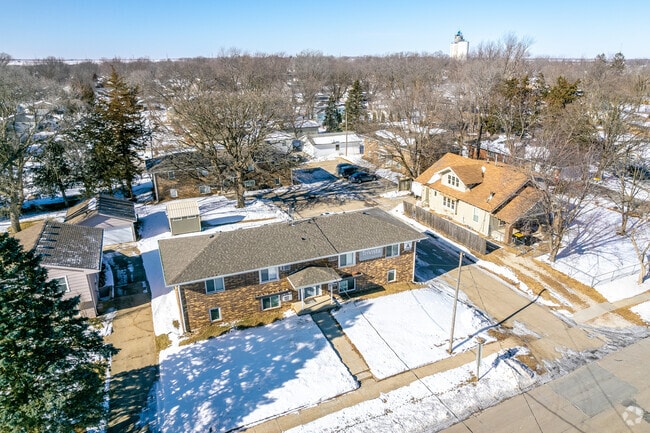 Aerial Photo - 660 2nd St