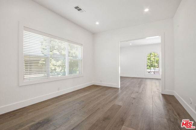Foto del edificio - 807 Croft Ave