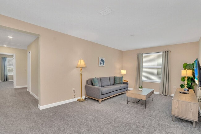 Building Photo - 1573 Flange Dr