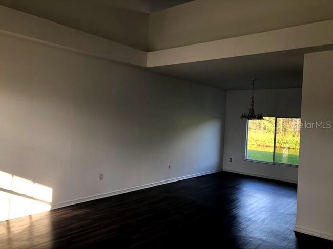 Building Photo - 27700 Breakers Dr