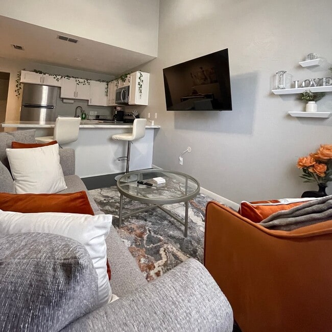 Photo - Spacious 2/2 Partially Furnished Close to FSU, FAMU. Available May 1, 2026. House