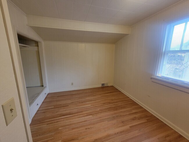 Foto del edificio - 745 Edith St