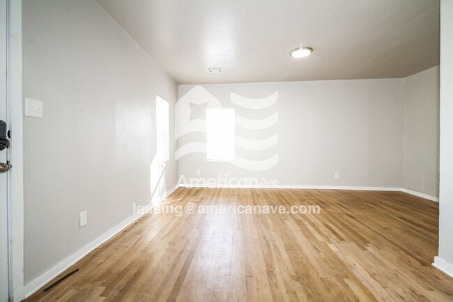 Foto del edificio - 206 W Kittyhawk Dr