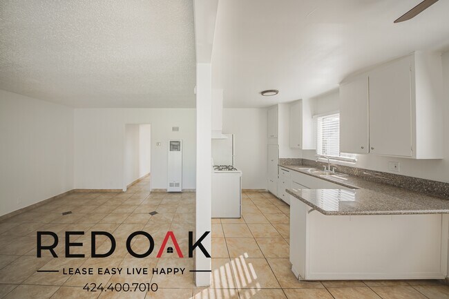 Building Photo - ~$400 OFF Each Month~ Charming, Spacious T...