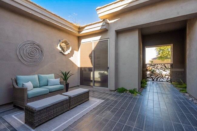 Building Photo - Grayhawk Home with a Pool!