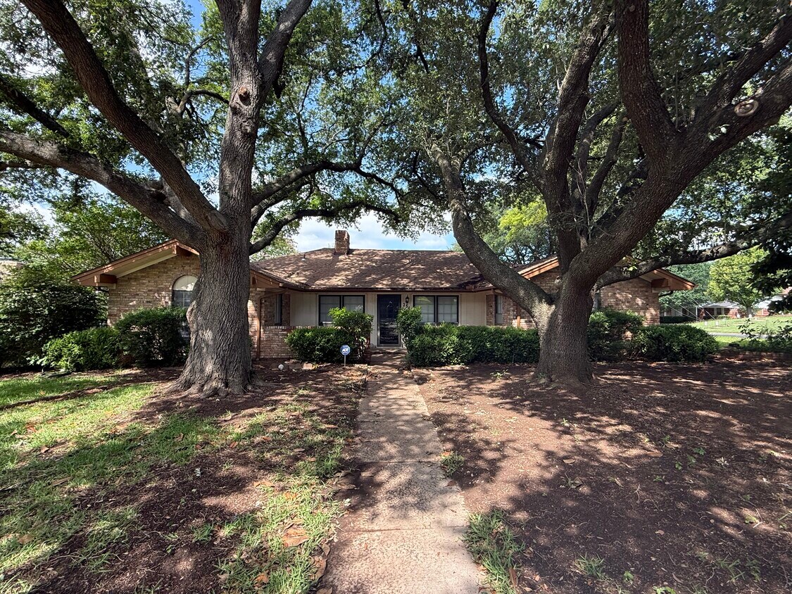 Foto principal - 254 Linda Ln