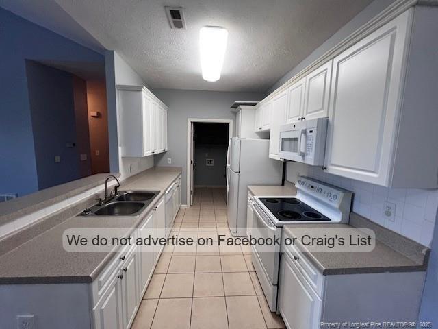 Foto del edificio - 3149 Wisteria Ln
