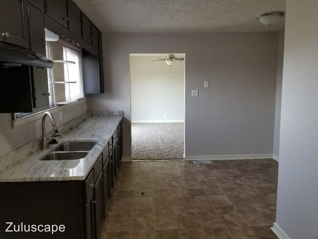 Foto del edificio - 3245 E Hanna Ave