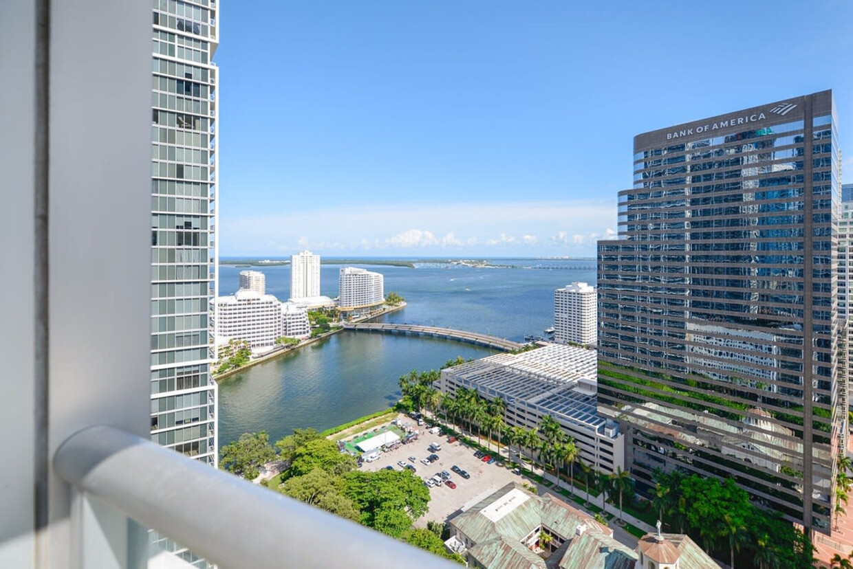 Foto principal - 485 Brickell Ave