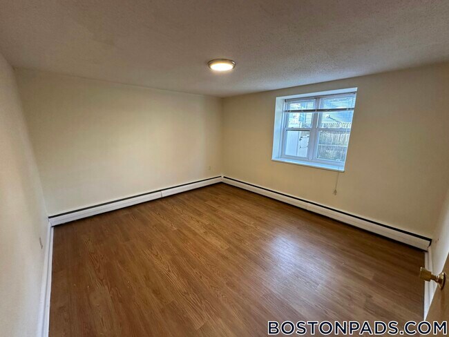 Foto del edificio - 110 Babcock St