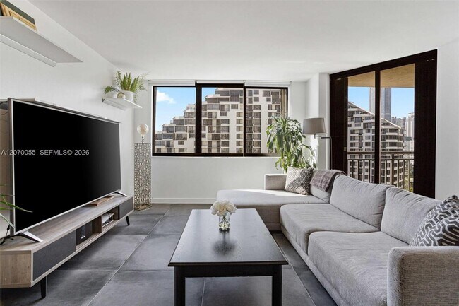 Foto del edificio - 540 Brickell Key Dr